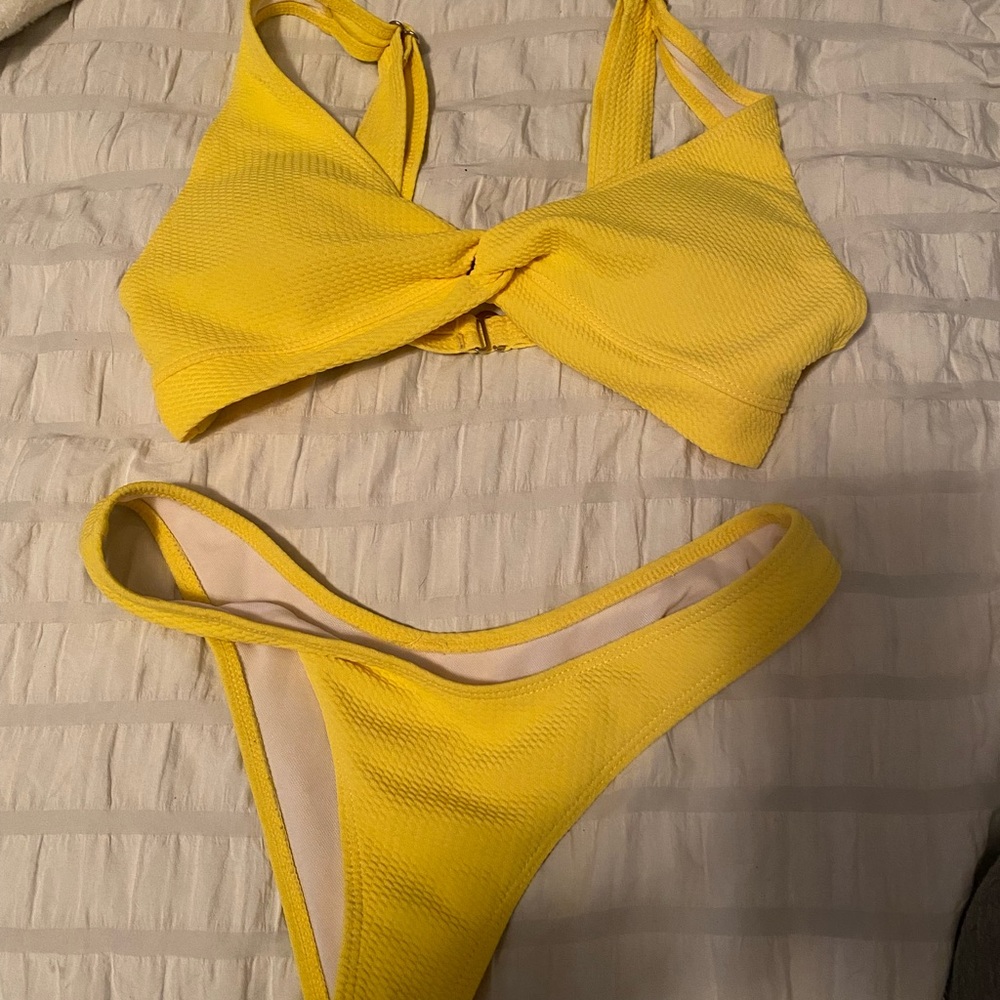 Zaful yellow bikini set